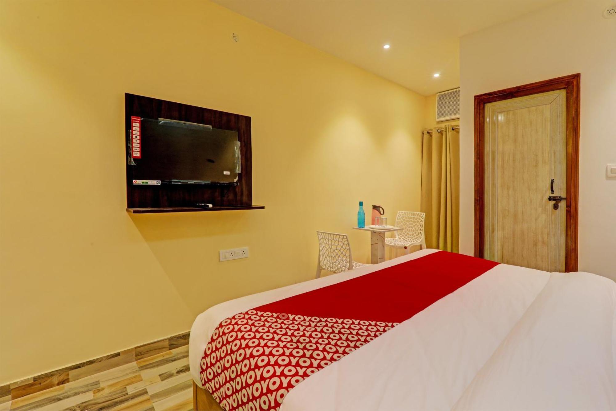 Hotel O Royal Regency Palace โคราฆปุระ ภายนอก รูปภาพ