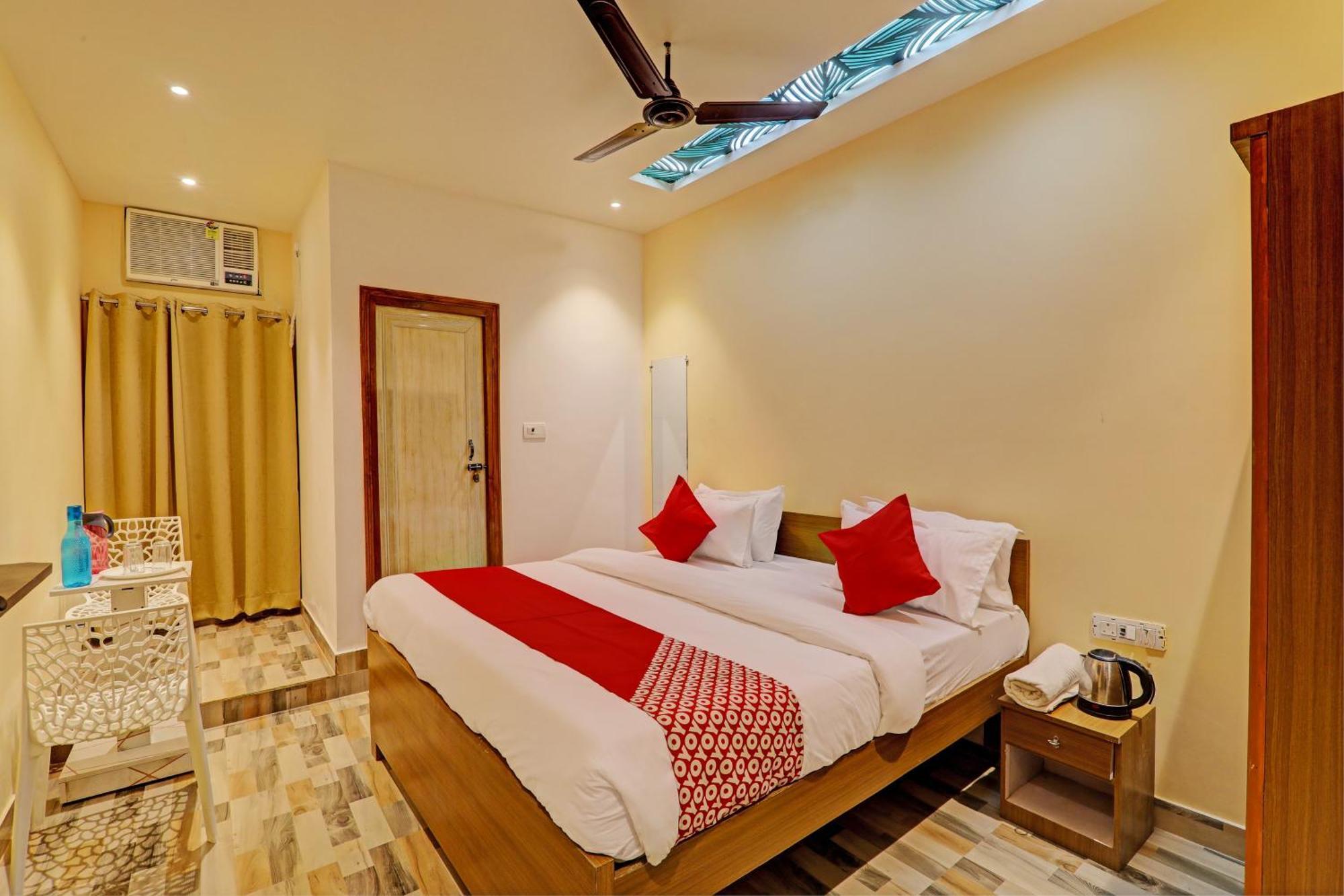 Hotel O Royal Regency Palace โคราฆปุระ ภายนอก รูปภาพ